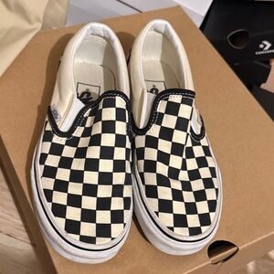 Vans Kids Checkered Slip-On Sneakers - Black and Cream/ need to be washed